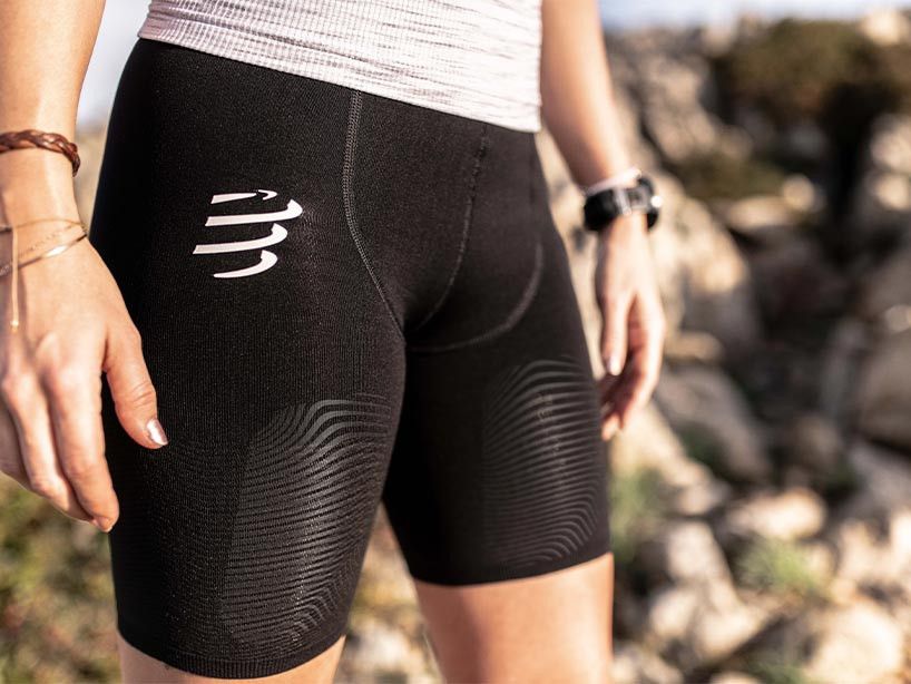 TRAIL UNDER CONTROL SHORT W BLACK